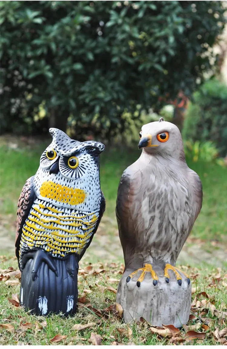 Lifelike Hawk Decoy — alternate product view 3