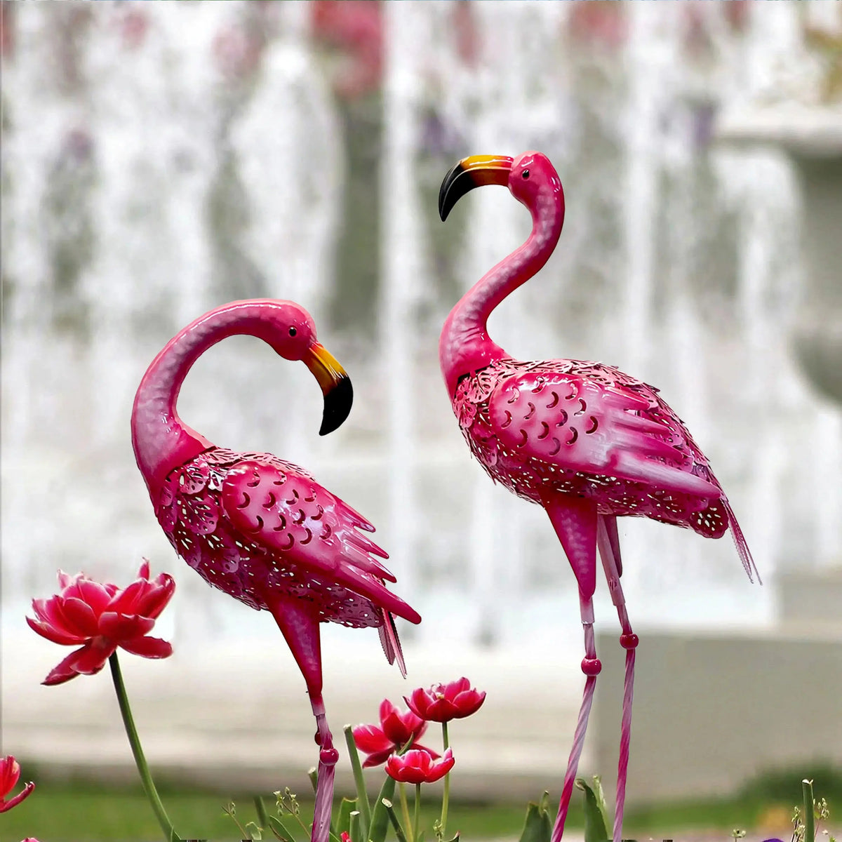 Garden Pink Flamingo Statue — product view